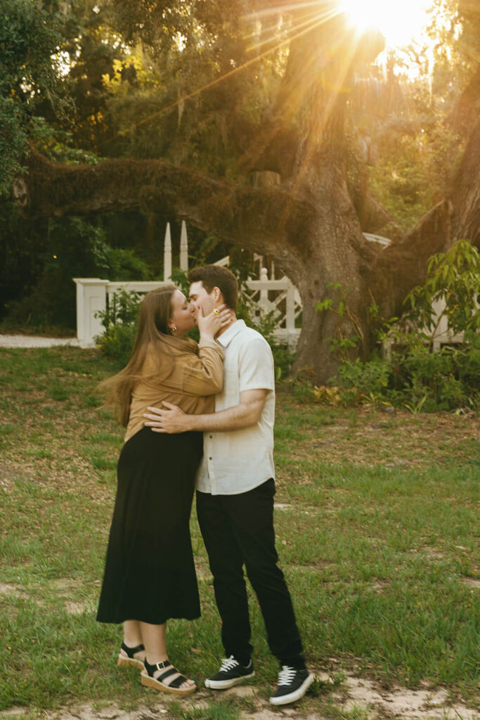 engagement photos naples florida at Koreshan state park