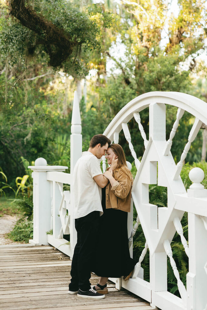 engagement photos naples florida at Koreshan state park