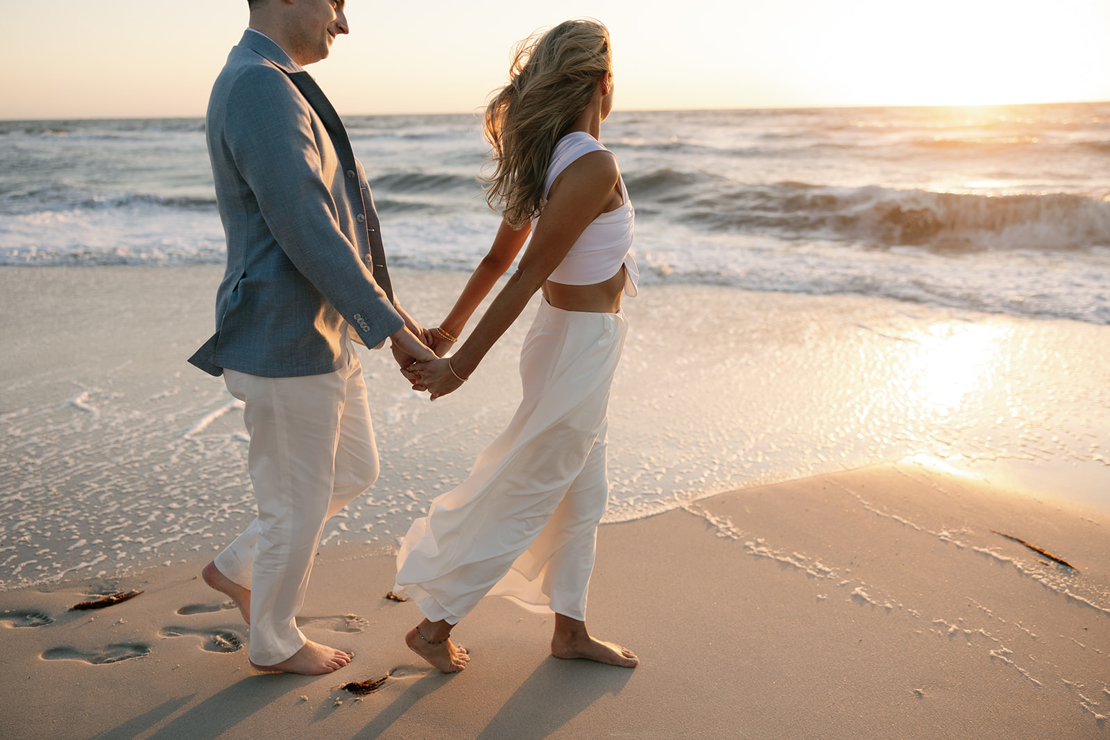 what to wear for engagement photos