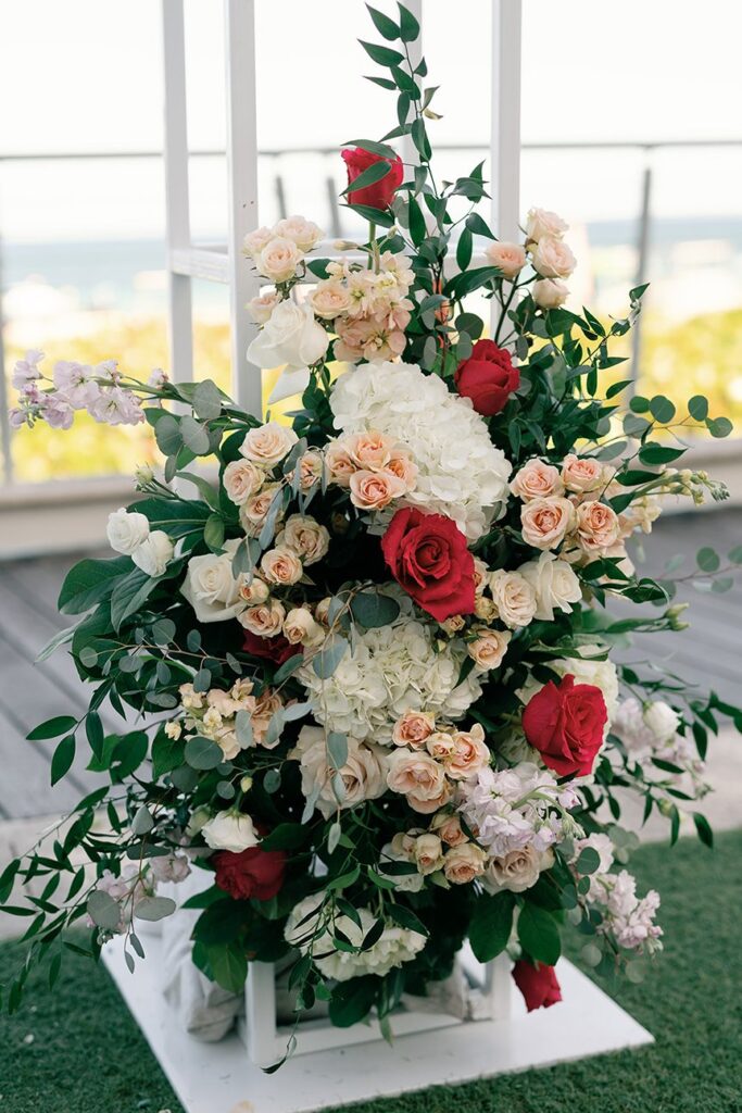 fort lauderdale marriott harbor beach resort & spa photos of a floral arrangement