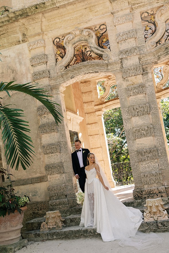 the bride and groom at Vizcaya a wedding venue in south florida