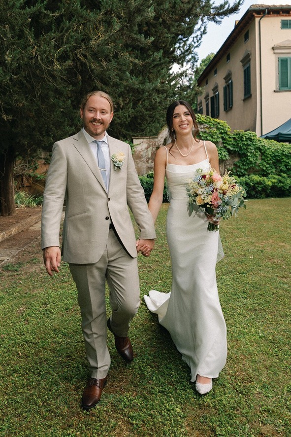 a bride and groom at one of the top wedding destinations in italy