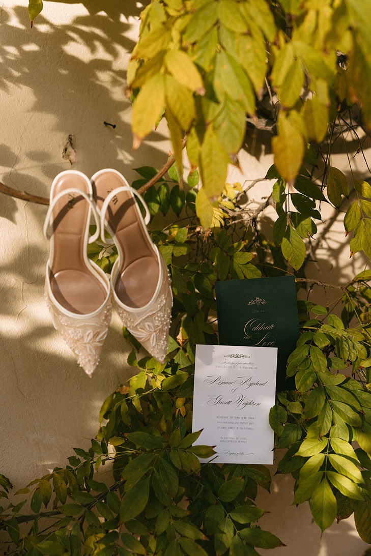 a photo of the details taken by a destination wedding italian photographer