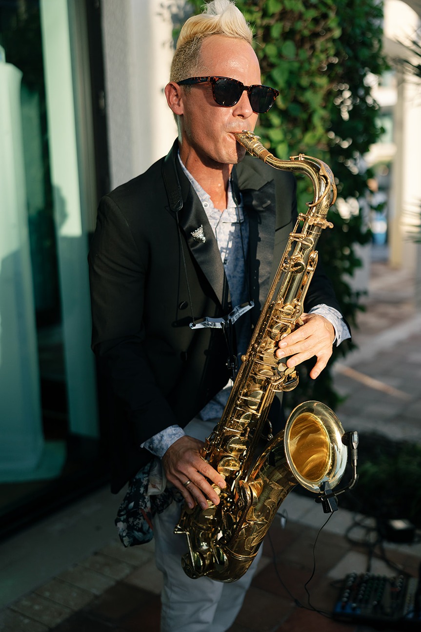 a live saxophonist at a ​wedding locations in naples