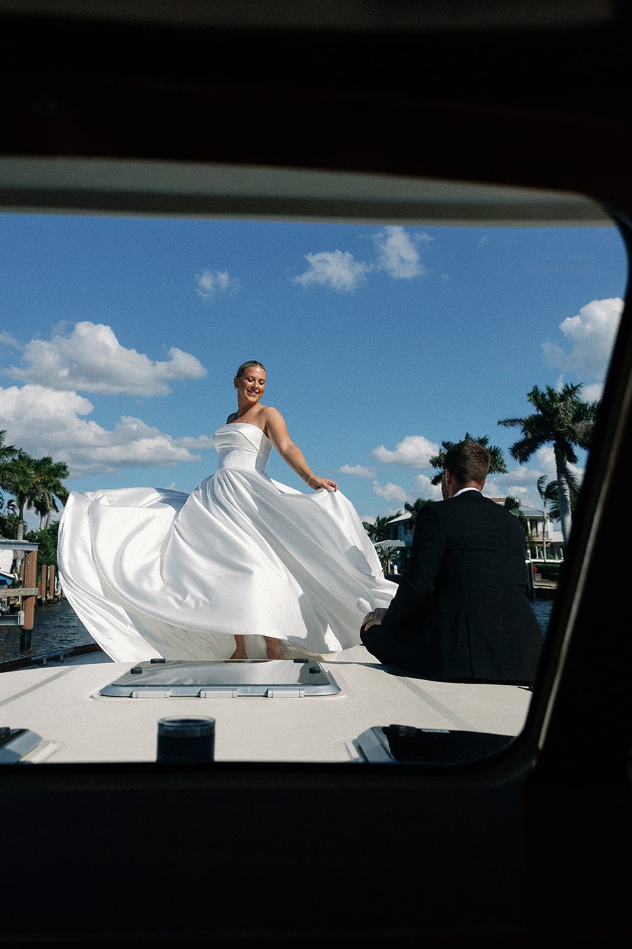 dancing on a boat at a ​wedding locations in naples
