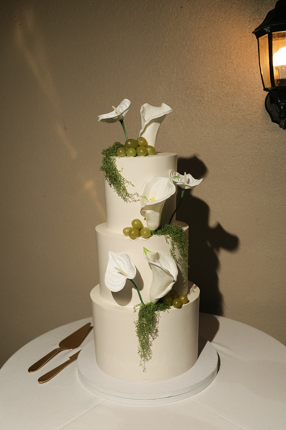 a wedding cake at shangri la bonita springs