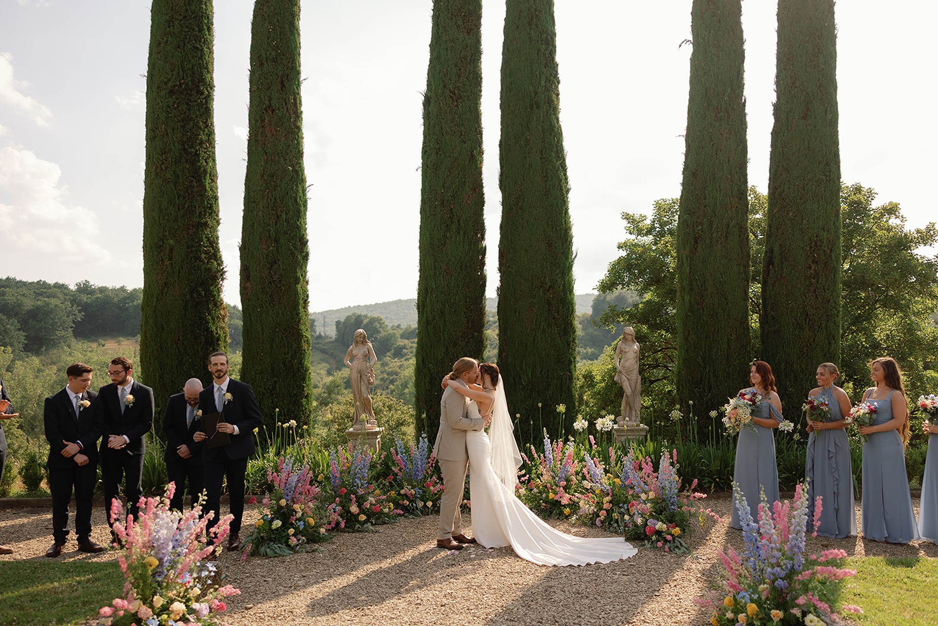when to book your wedding photographer in italy