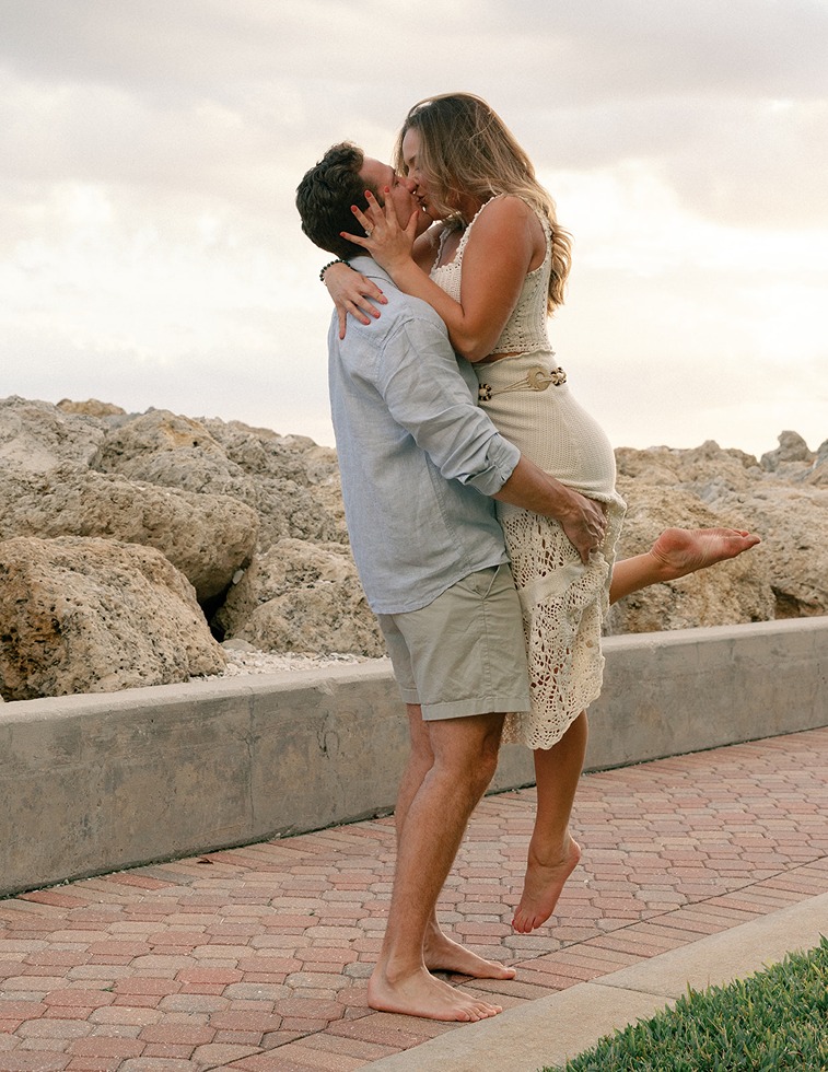 a photo of a couple captured by marco island photographers