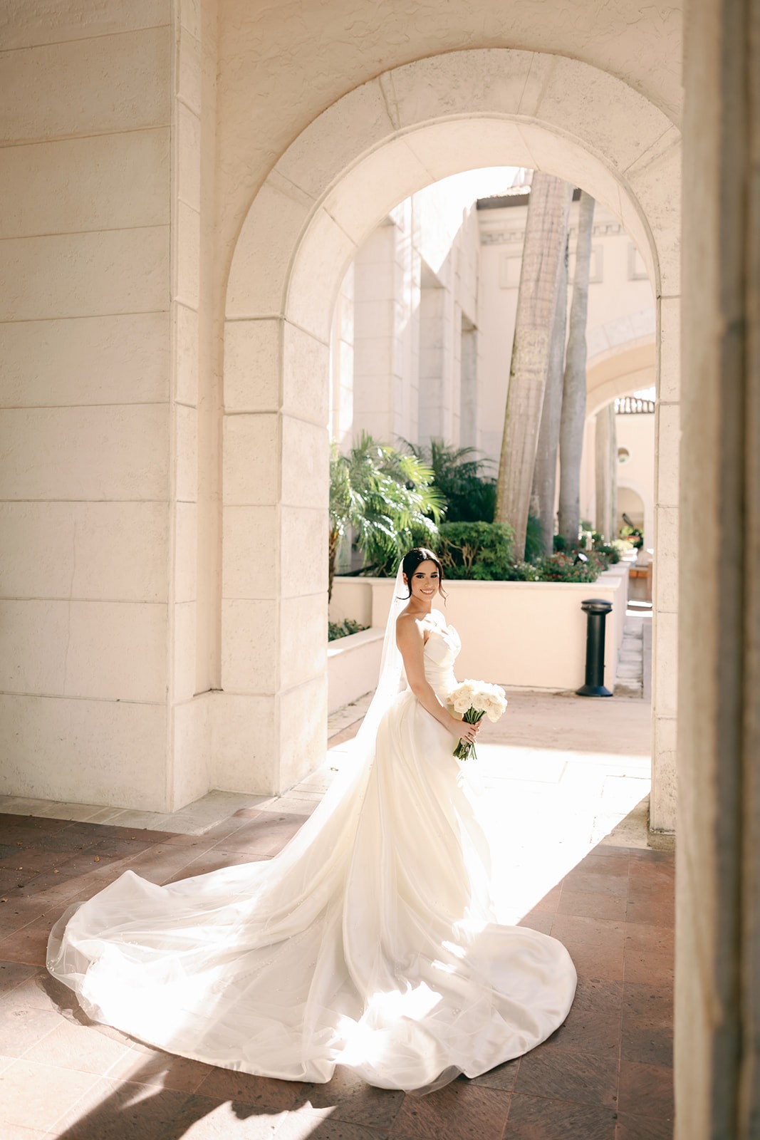 miami wedding photos of the bride