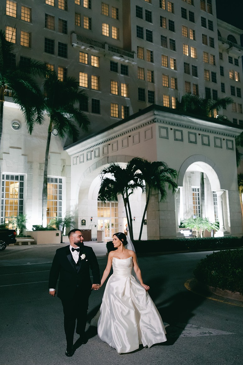 wedding photos miami couples love outside of the reception space