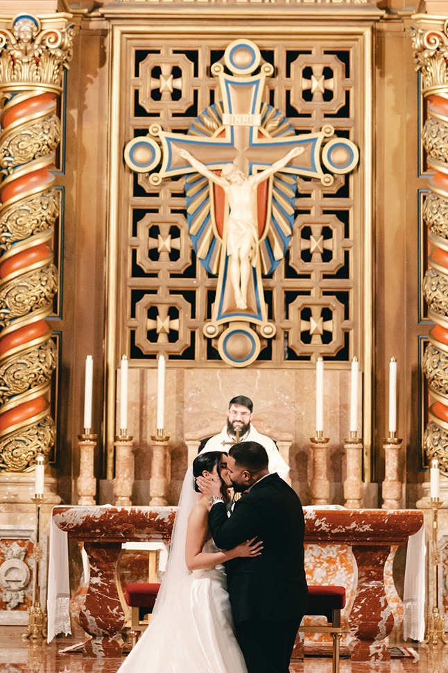 church of the little flower wedding ceremony photo