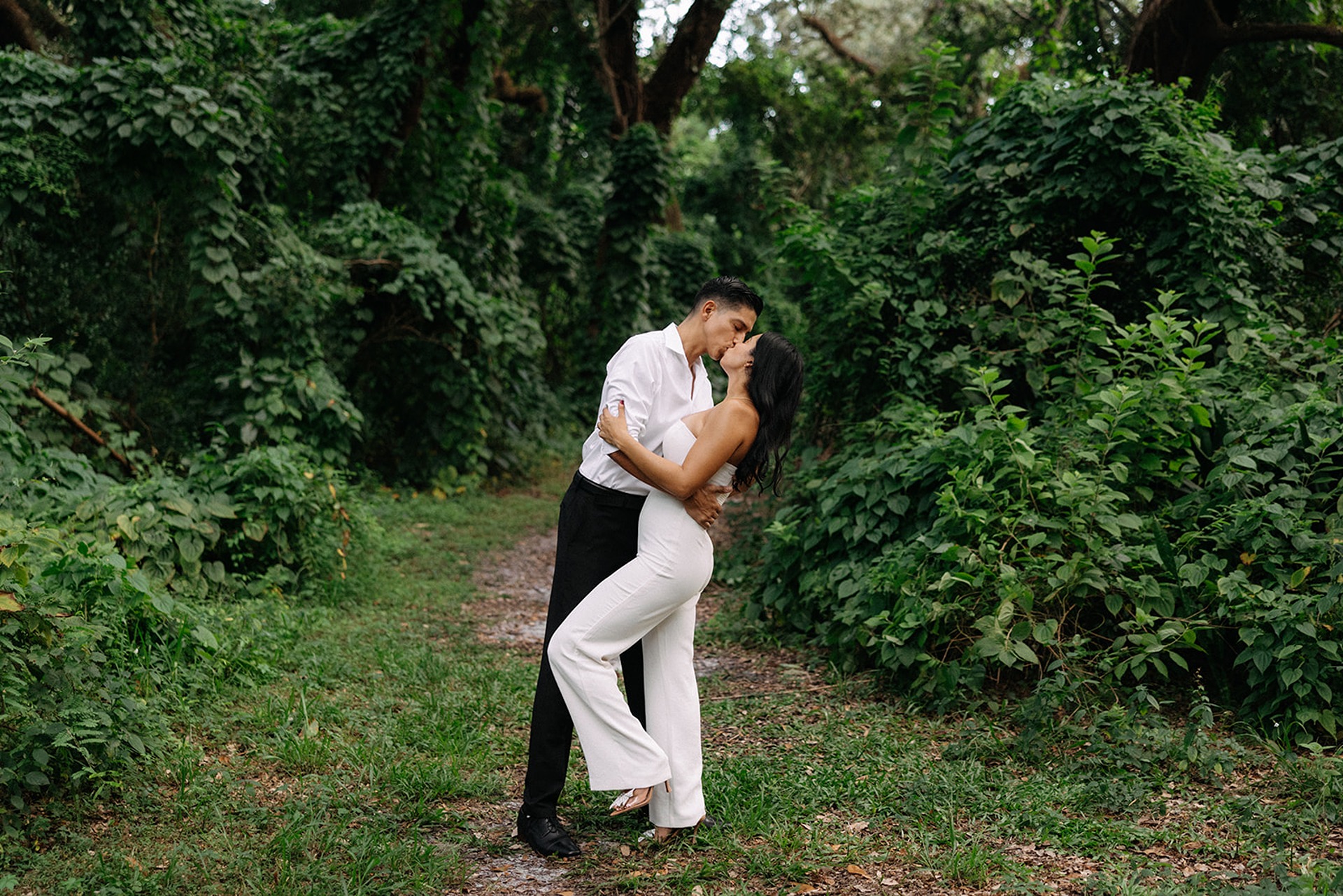 miami engagement photo locations in the woods